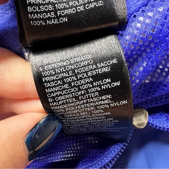 The North Face Resolve Zip Up Rain Jacket in Blue - Picture 9 of 11